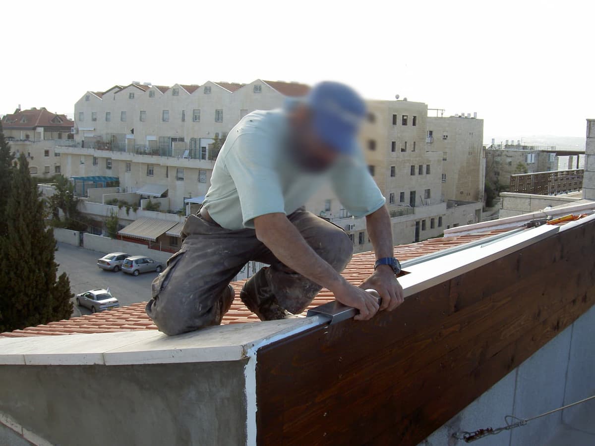 תיקון גגות רעפים בירושלים