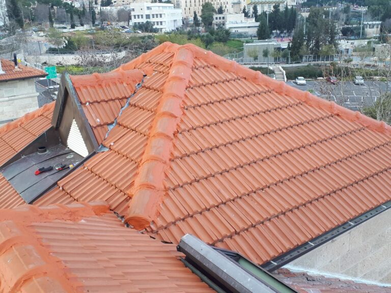 תיקון גגות רעפים בירושלים